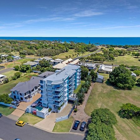Koola Beach Apartments Bargara Exteriör bild