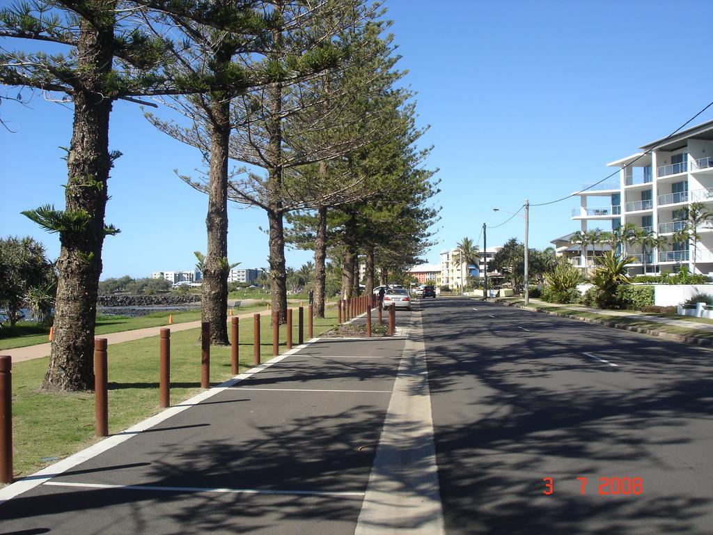 Koola Beach Apartments Bargara Exteriör bild
