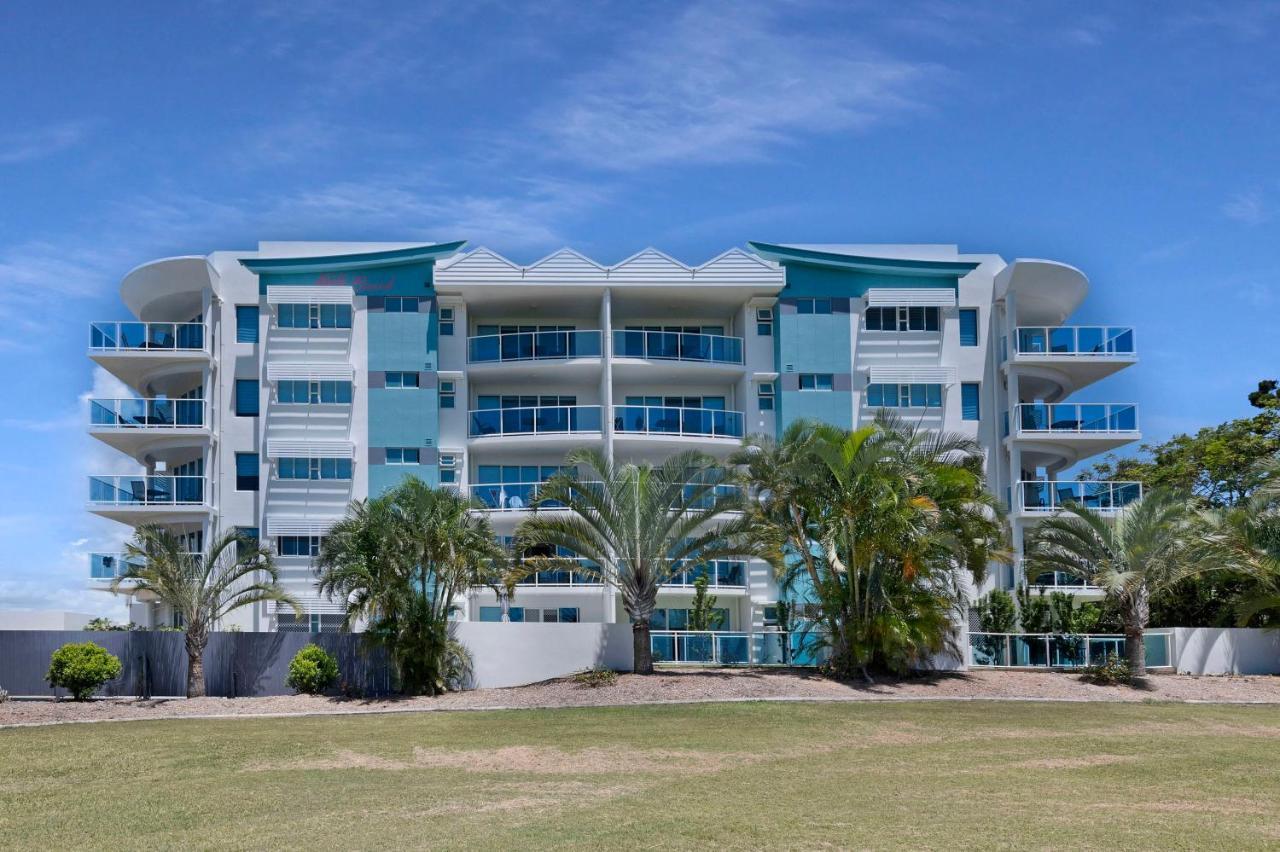Koola Beach Apartments Bargara Exteriör bild