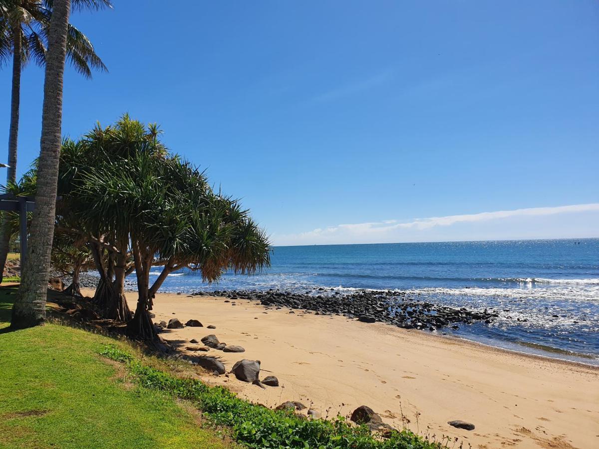 Koola Beach Apartments Bargara Exteriör bild