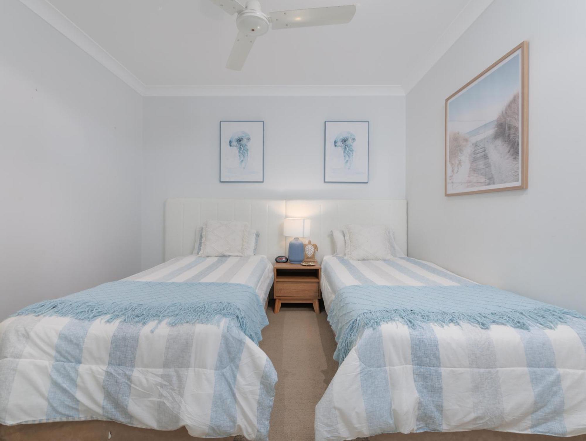 Koola Beach Apartments Bargara Exteriör bild