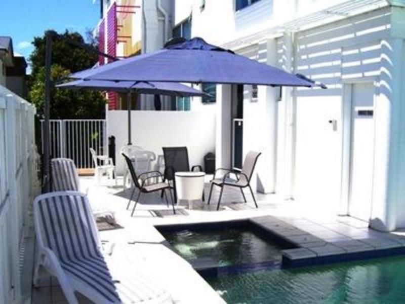 Koola Beach Apartments Bargara Exteriör bild