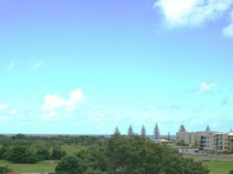 Koola Beach Apartments Bargara Exteriör bild
