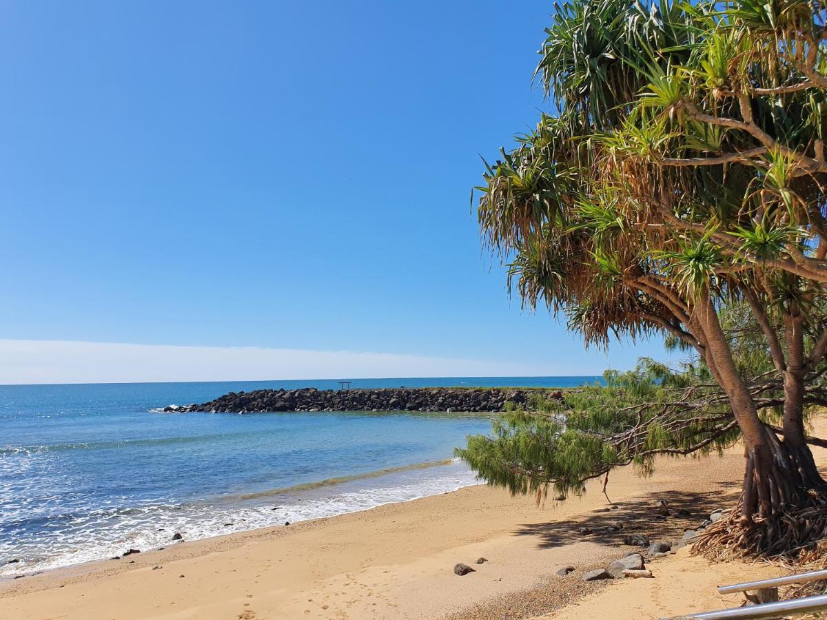 Koola Beach Apartments Bargara Exteriör bild